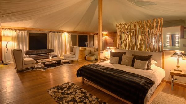 loisaba-tented-camp-spacious-tent-1AE6A2C74-F5CC-0B7E-C5B4-CF8B50693775.jpg