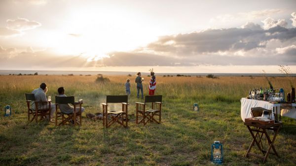 elewana-loisaba-lodo-springs-activities-sundowner-overlooking-the-sunset-2A1D49F77-3E88-68B3-D1CC-817560141C4F.jpg