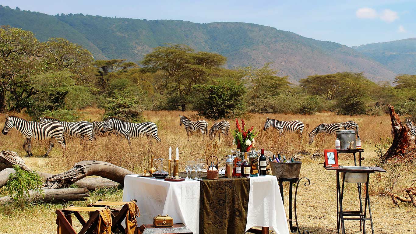 Ngorongoro Crater Lunch Experience
